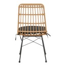 Καρέκλα Naoki pakoworld rattan σε φυσική απόχρωση με μαύρο μαξιλάρι και μεταλλικό μαύρο πόδι 45.5x59.5x89εκ